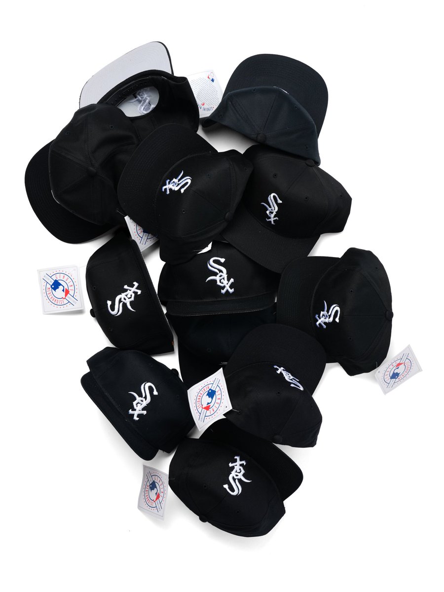 LadePlatinum's tweet photo. Greatest cap ever in the history of street fashion

Even over the Yankees https://t.co/E4pROEs6Er