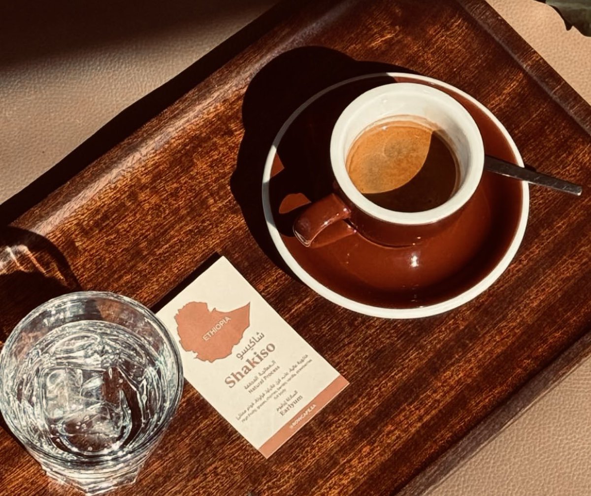 66mh0's tweet photo. #ألقهـوة جُرعة إرتواء الرُوح والمزاج 🤎.

#مقهى
#نُهـى
#إسبيرسو https://t.co/I7MKh5BIdX