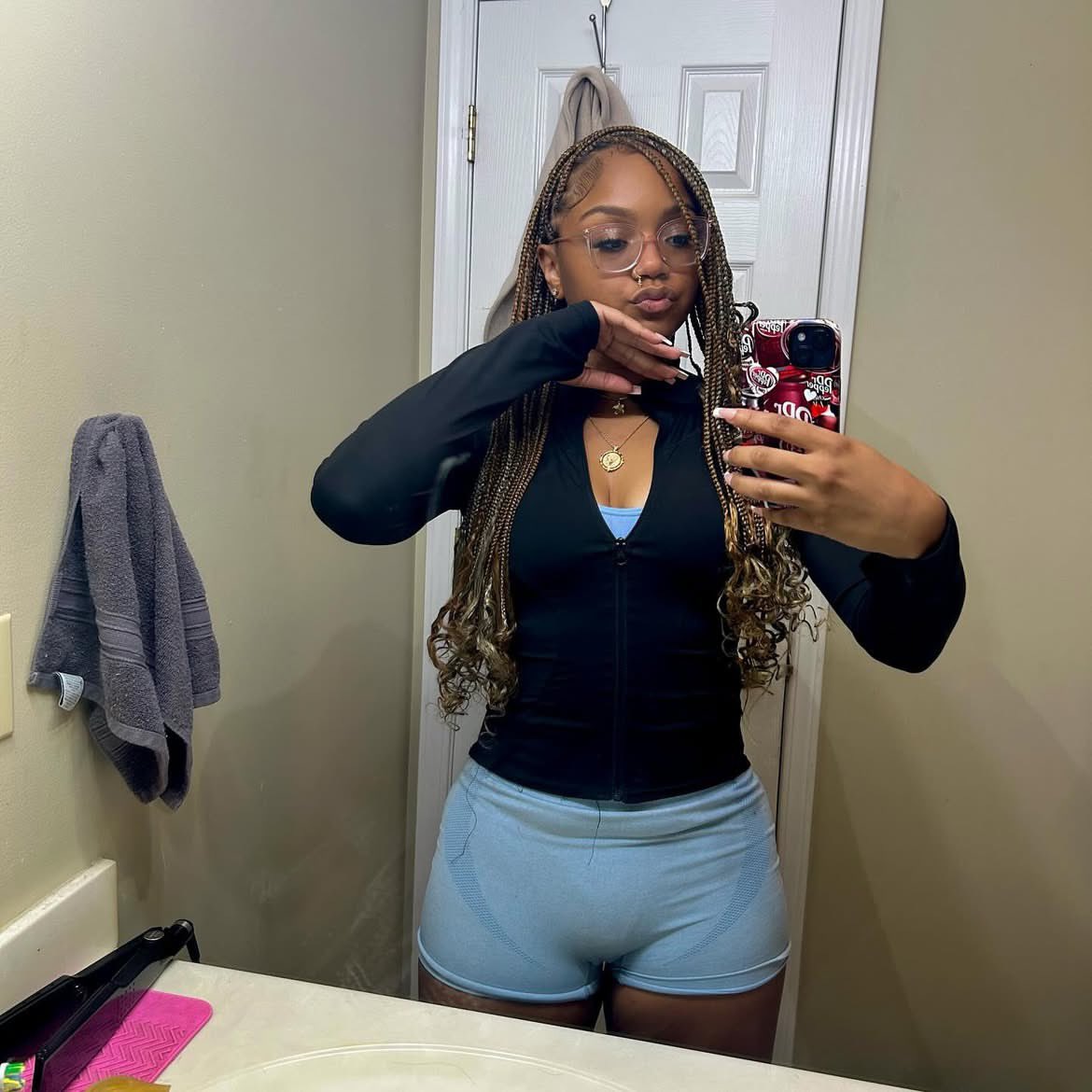 KhloeCakeyy's tweet photo. Only loyal subjects keep their place prove yourself. πππππ€πΎ
#Findom #Sissy #Femboy #FaceTime #Live #Sexting #RolePla https://t.co/ofoH7m2SzD