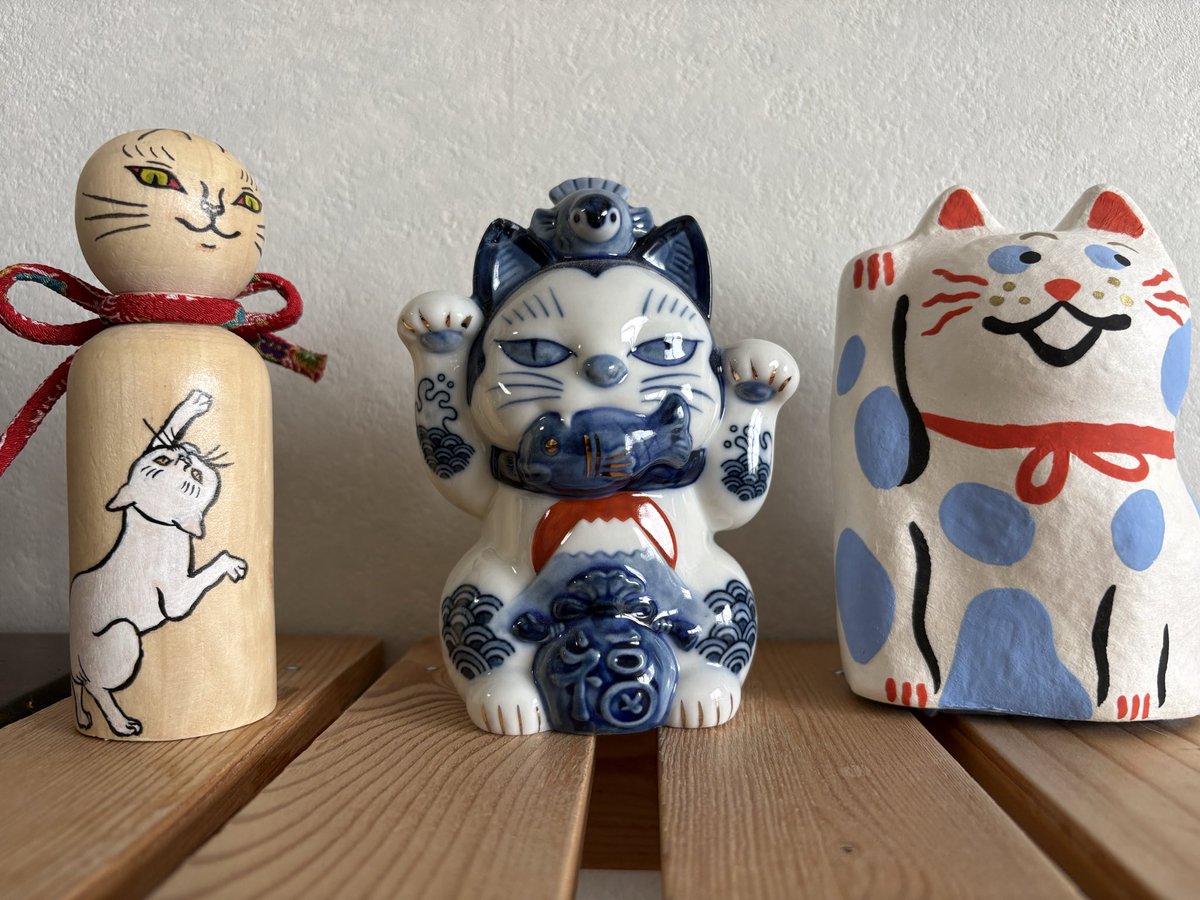 SeaisSunshine's tweet photo. 今日は招き猫の日だそうです。
我が家の招き猫オールスターズをおひろめ
#招き猫の日 https://t.co/5l33fjKVnH
