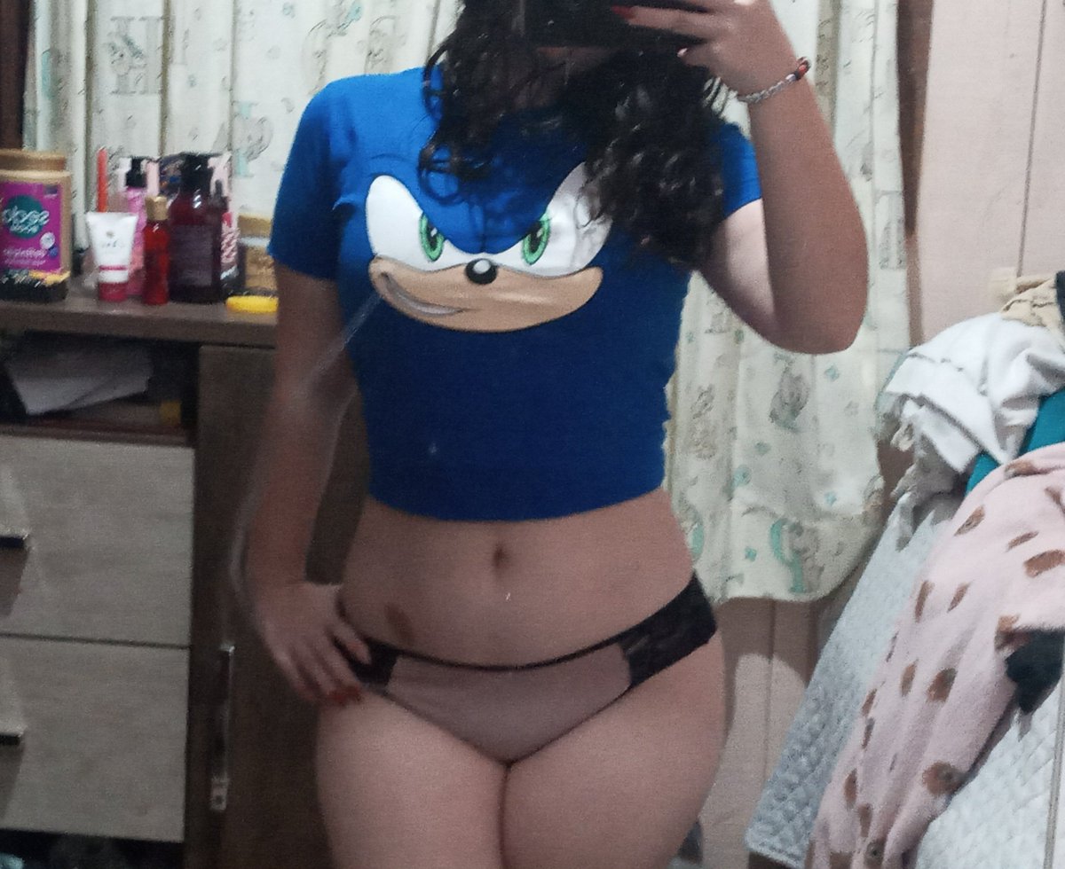 sweetmimixz's tweet photo. sonic https://t.co/E2wqTD0PB9