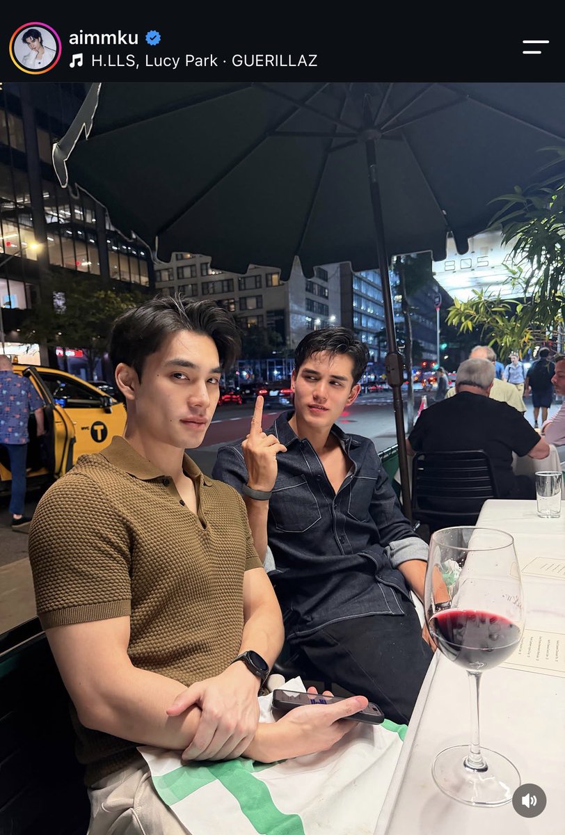 Flu_keBT's tweet photo. เอมหล่อเกินอ่า ใครจะเป็นผู้โชคดีคนนั้น ส่วนเทศน์ รู้สึกว่า แอบยาวนะ เห้ย หมายถึงนิ้วนะ https://t.co/tohxleO4wd