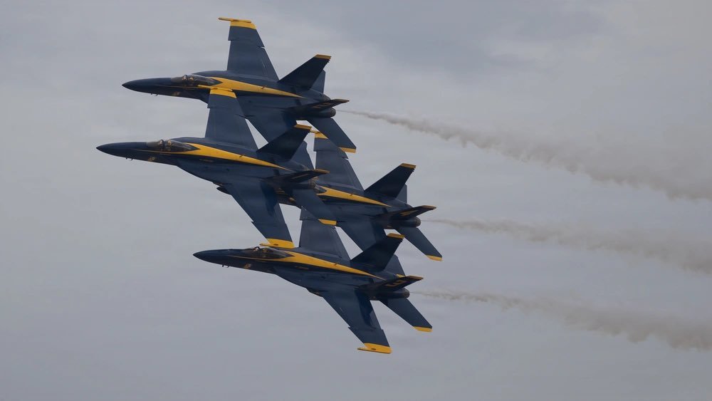 Patricija7tk's tweet photo. The U.S. Navy Blue Angels perform aerial maneuvers at the 2026 air show at Marine Corps Air Station Miramar in San Diego. Founded in 1946, the Blue Angels will perform more than 70 shows at 34 locations across the country, showcasing precision flying at its finest.  
#BlueAngels #USNavy #MiramarAirShow #SanDiego