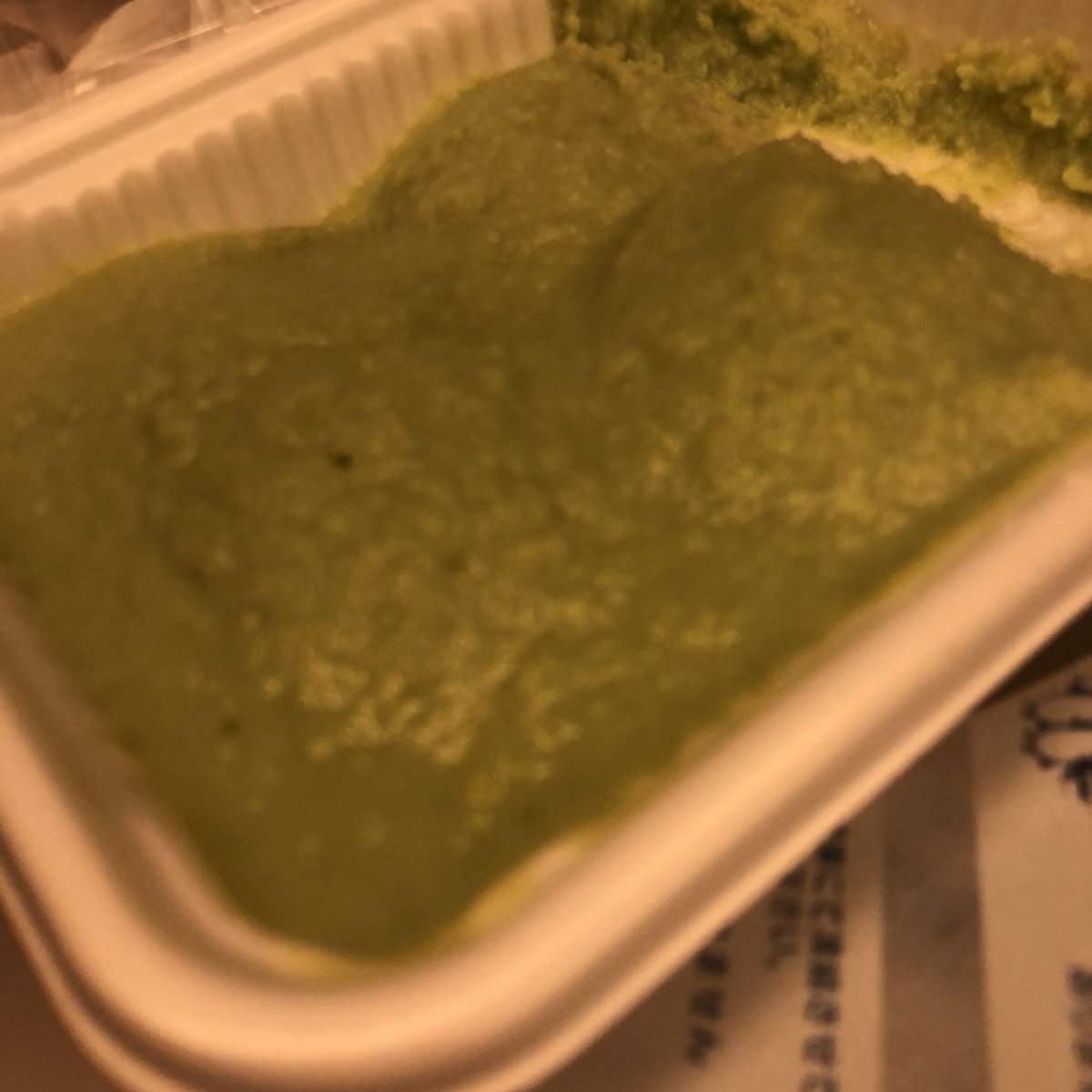 anon_cafe719's tweet photo. づんだと言えば…...2019年ライブの前にづんだ餅を買いに行ったなぁ🤔この日は確か、ライブ中に地震があったね😱帰りの新幹線が止まった！と思いましたがどうにか来た新幹線に乗って帰ってこれた！「これがライブだぜ！」とみんなで励まし合いながら‥‥
#藤木直人 #藤木直人ライブ https://t.co/jjqZhOoSSJ