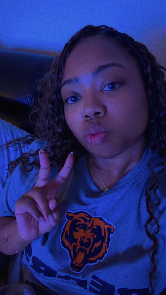 BeDenise1's tweet photo. 🐻⬇️🧡💙 https://t.co/FmtS9uFdfu