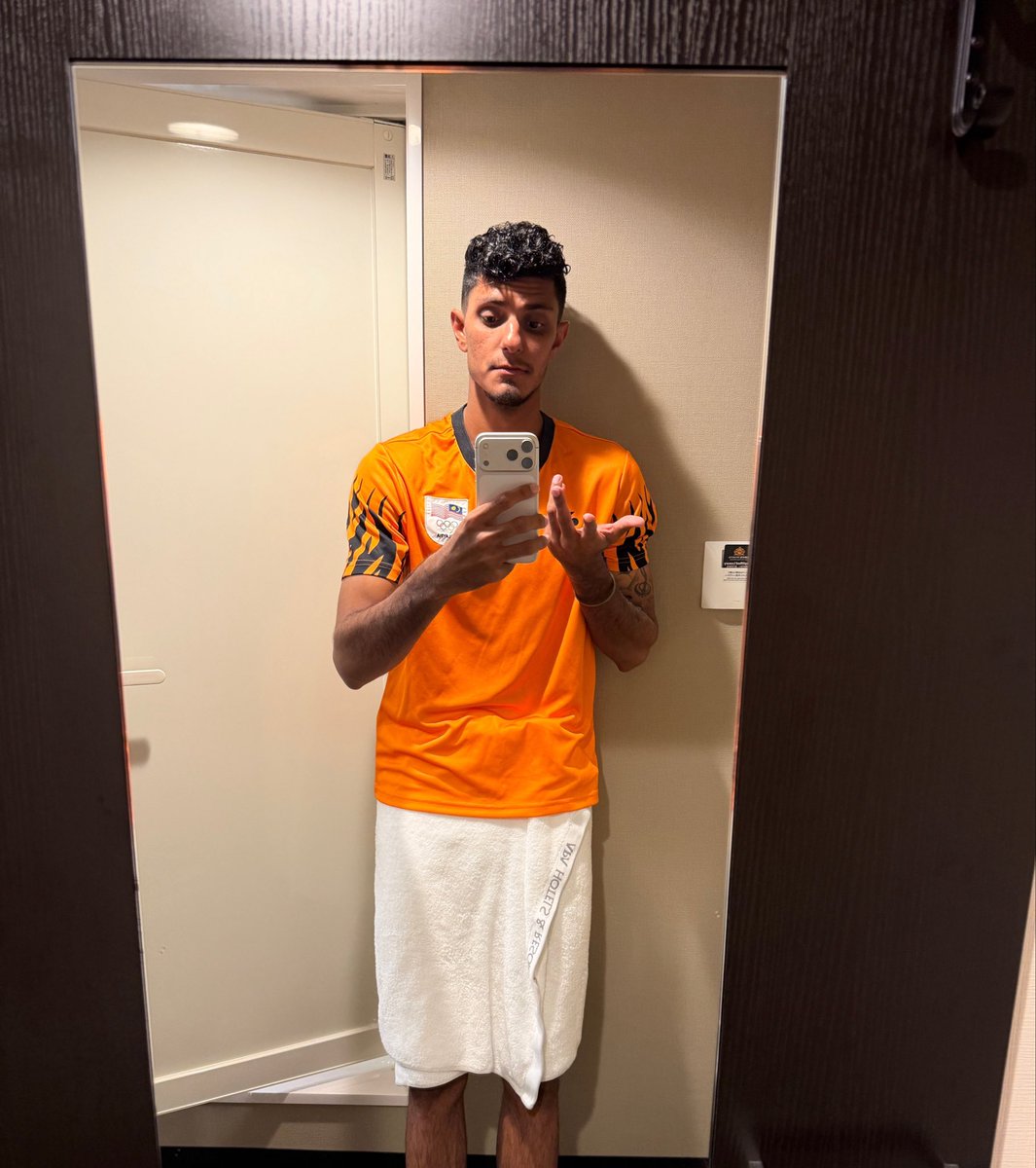 viran23's tweet photo. Was in my towel when our quarter finals vs Bangladesh was called off 🤝😂 sad we couldn’t even make it to the ground. Waited 3 years for another opportunity to play against a test nation but not meant to be I guess. ☔️ associate cricket is tough, lol #AsianGames2026 https://t.co/B2wM94f8pZ