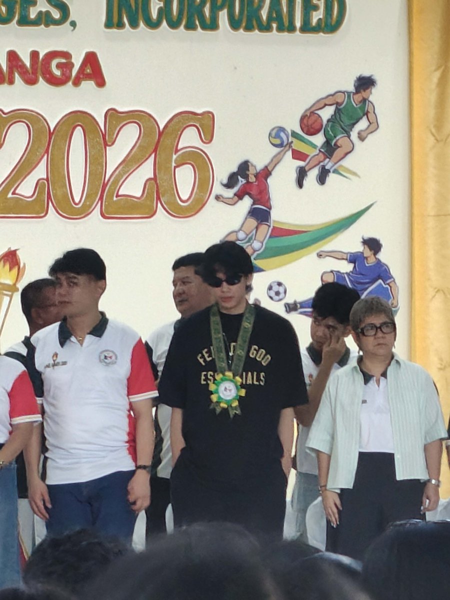 _oebearchives's tweet photo. BOSS OMA IS IN THE HOUSE! 😎 https://t.co/FCCZqDjzaX