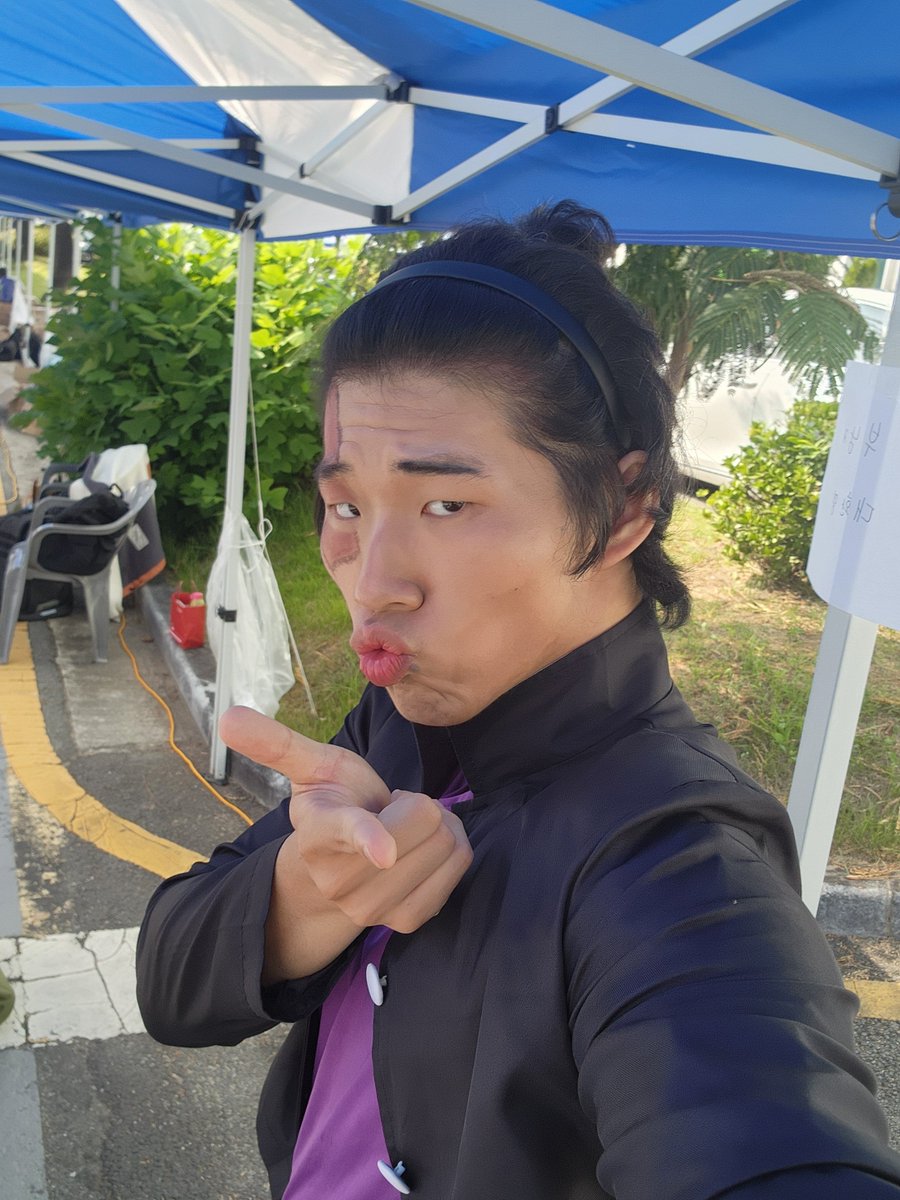 min_ari_04's tweet photo. 어떤 여캐가 타입이냐??
메이크 by @bagseongyu62920 https://t.co/yAfZSQ0YzC