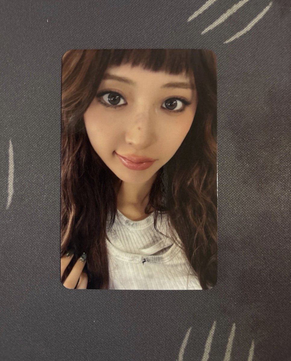tiredpiona's tweet photo. @g_ykx8 i got these three, i looooove spaghetti era yunjin shes so cute https://t.co/FPTyfPyT4D