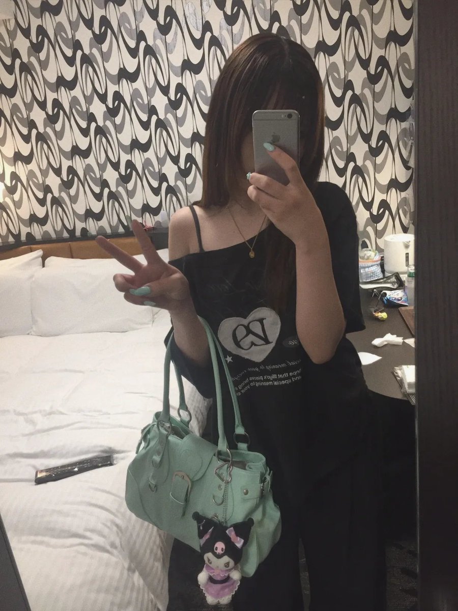 1pdsq4's tweet photo. 雨降ってたのに来てくれたフォロワーさんありがと🥺

#京都
#裏アカ女子 https://t.co/YTeouB0Nvn