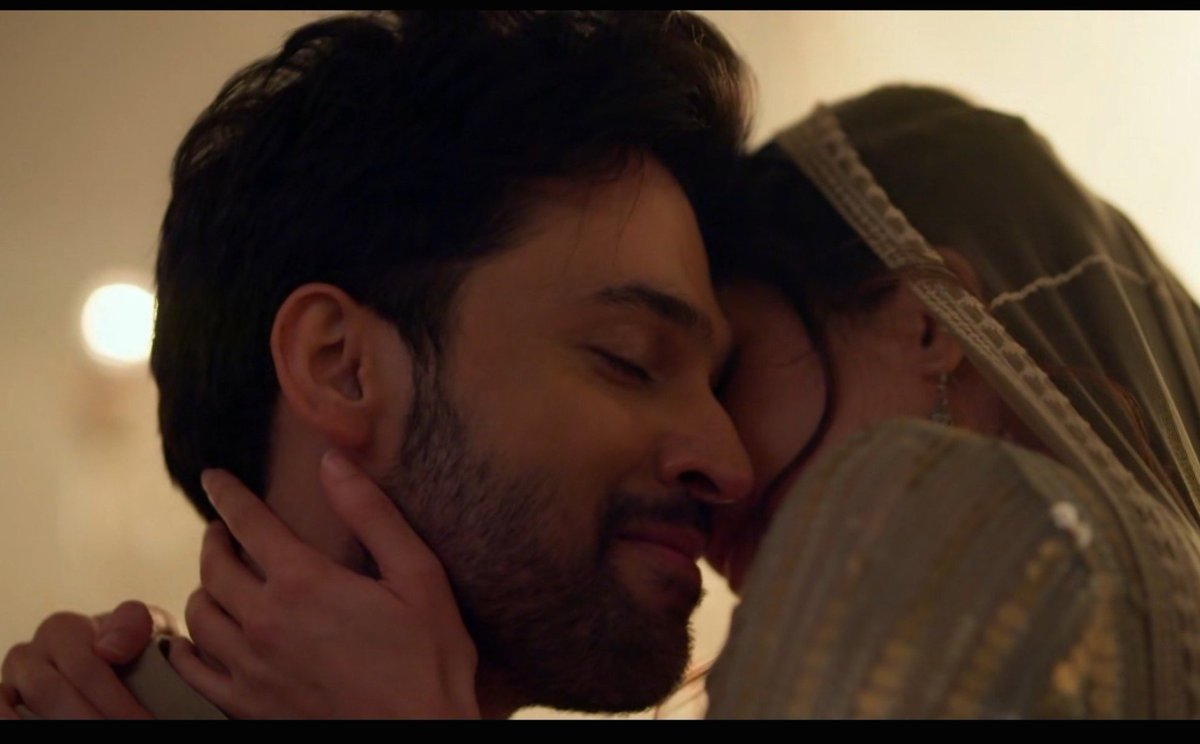 sargamu25c's tweet photo. And then this happened 🫣 aaj mahid k sath pura fd blush karega 💘 kya dikha diya makers ab normal kaise rahu mai 😅🫂😭
#SeherHoneKoHai #MaHer https://t.co/44j4lH9W4w