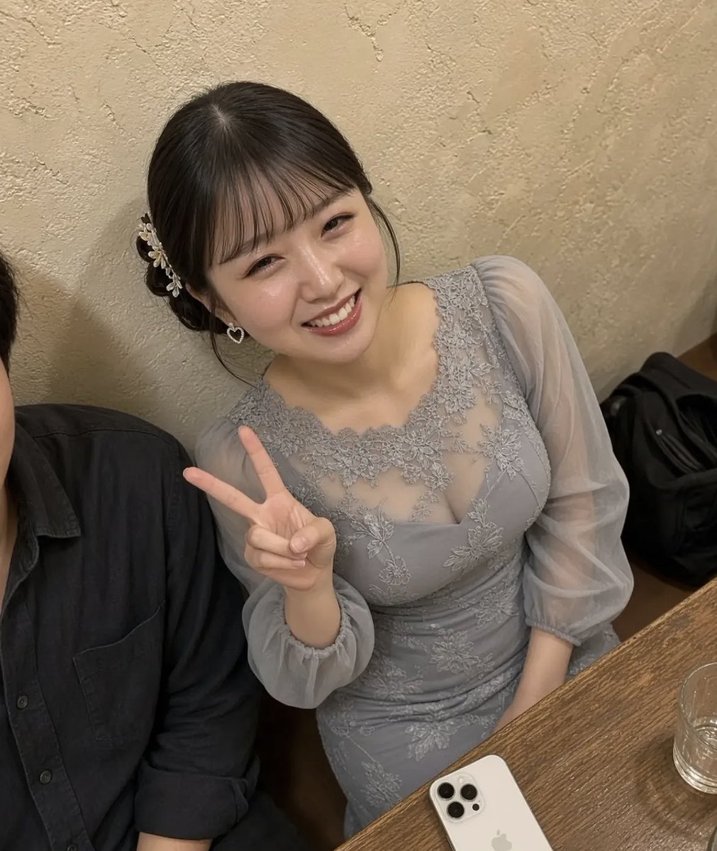 murinomiyu_jp's tweet photo. 結婚式で新婦友人を新郎友人がお持ち帰りしてハメハメしちゃった話聞くけど、明らかに持ち帰りされるのを狙ってる女もいる���ね… https://t.co/NkJt7AOpqJ