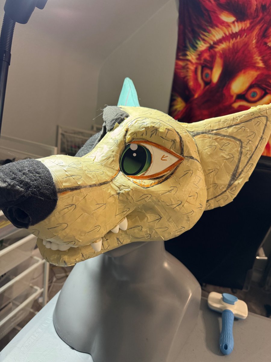 T4Tlupe's tweet photo. Bullying Tenko as Fen is fun but I can’t wait to be a Lupe soon :~) gonna start furring the next few days yayyyyy https://t.co/wQgOtRSpL4