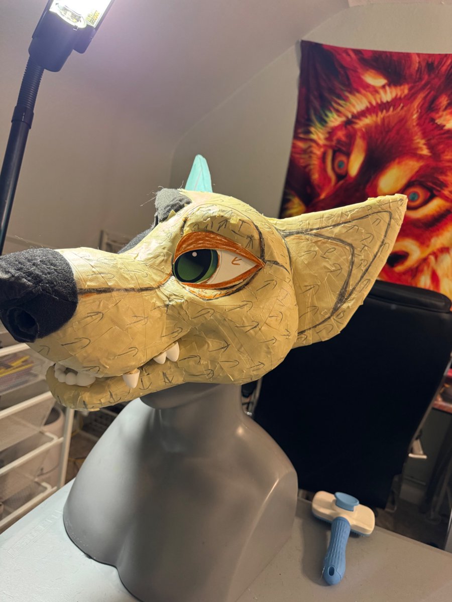 T4Tlupe's tweet photo. Bullying Tenko as Fen is fun but I can’t wait to be a Lupe soon :~) gonna start furring the next few days yayyyyy https://t.co/wQgOtRSpL4