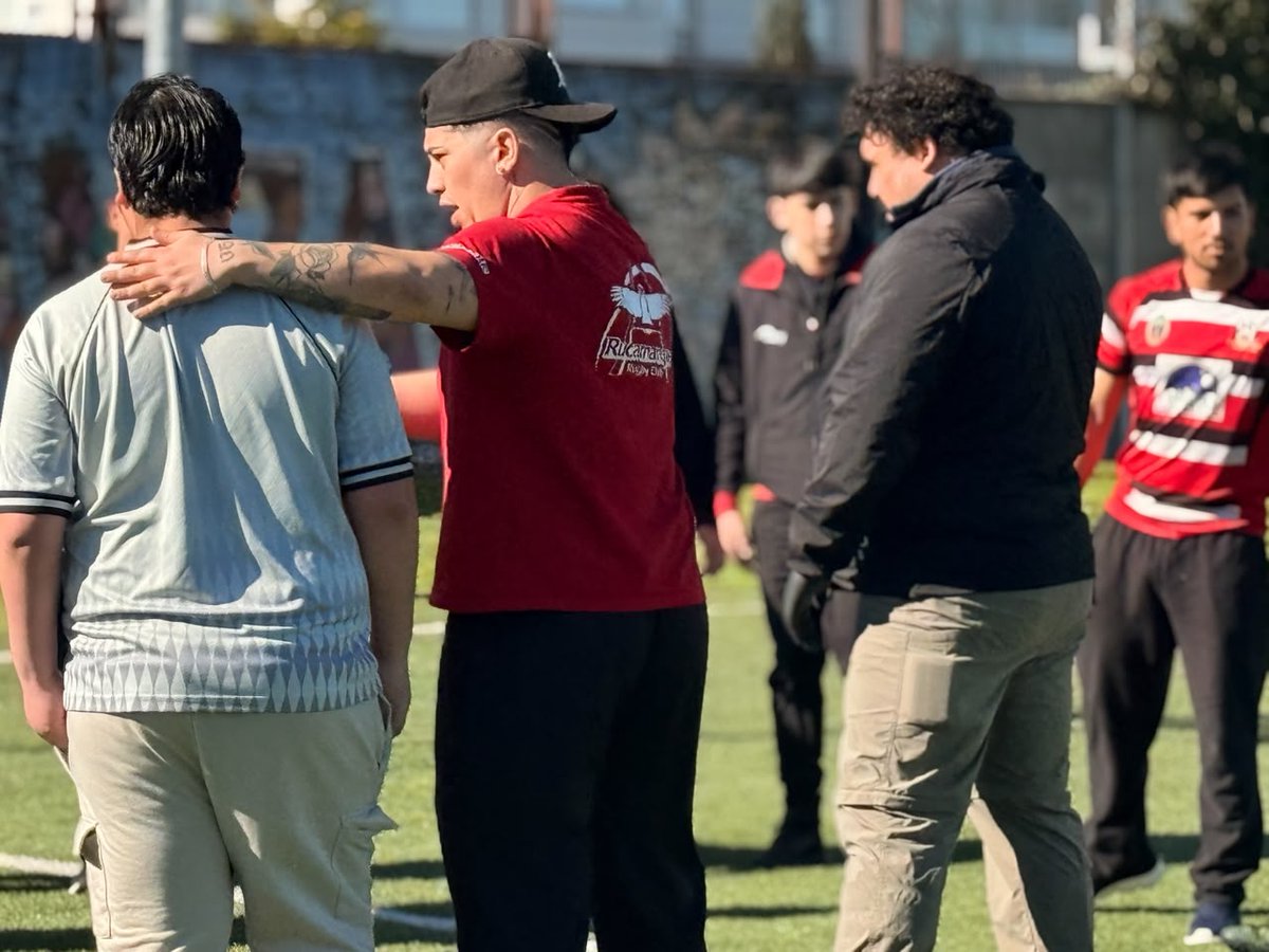 Temucodiario's tweet photo. #Rugby en residencias: iniciativa busca acercar el #deporte a adolescentes bajo protección en La #Araucanía https://t.co/0XfadsAdBB https://t.co/jKVlmwR3AT