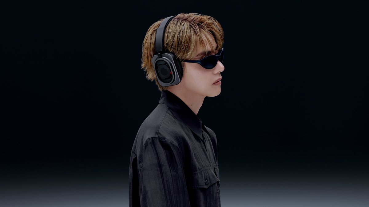 SumahoReview's tweet photo. Nothing、BTSのVをグローバルブランドアンバサダーに起用　新型「Headphone (1) Pro」も発表
https://t.co/oiu7K7YZlm https://t.co/VeSUHyLxnF