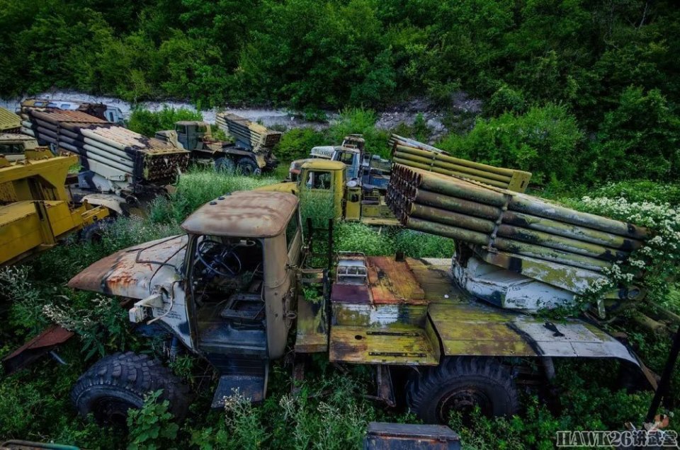 b_reth_141_bf4's tweet photo. Noisy hunters abandoned their broken cannons here! https://t.co/oZ9E7oPNYN