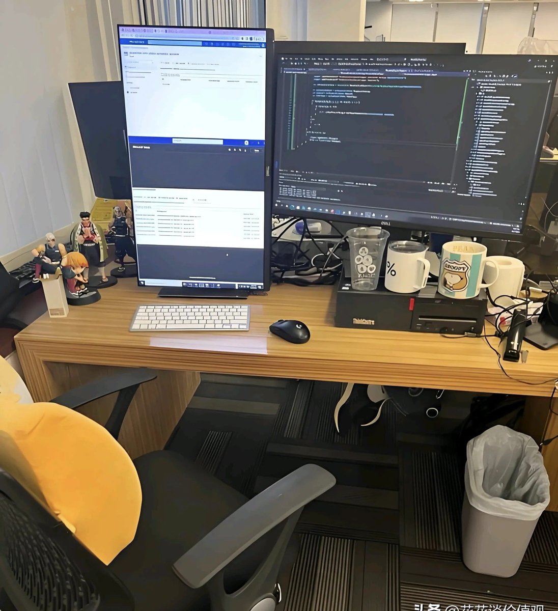 GuyTrimmer3da's tweet photo. Late night at the desk, coffee running low but the code’s almost done https://t.co/AeKcfvmxKm