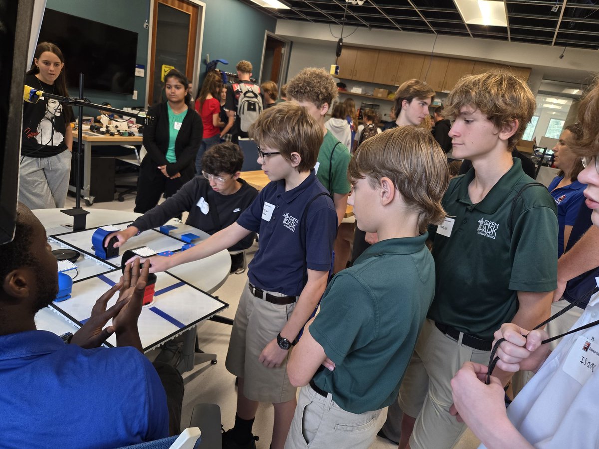 GreenParkLS's tweet photo. A group of middle school students in STEM classes went to SLU to for a day of Engineering. They explored a 3D printing lab, a research lab that has various interfaces for people with different abilities and saw a system using waste water.
#GPLS #knownlovedvalued #slu #STEM https://t.co/aqEbkw6jLF