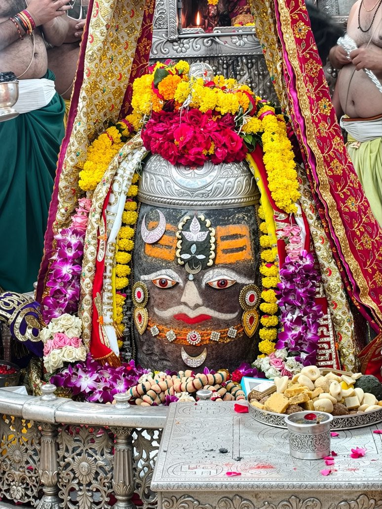 12Jyotirling's tweet photo. श्री महाकालेश्वर भस्म आरती दर्शन | 29.09.2026

Shri Mahakaleshwar Bhasma Aarti Darshan | 29.09.2026 https://t.co/ieqSbjuBXp