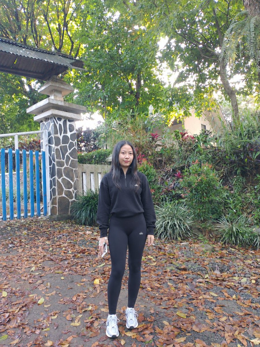 LatinSilsi87000's tweet photo. Lari pagi. https://t.co/s0K1vxa2FJ