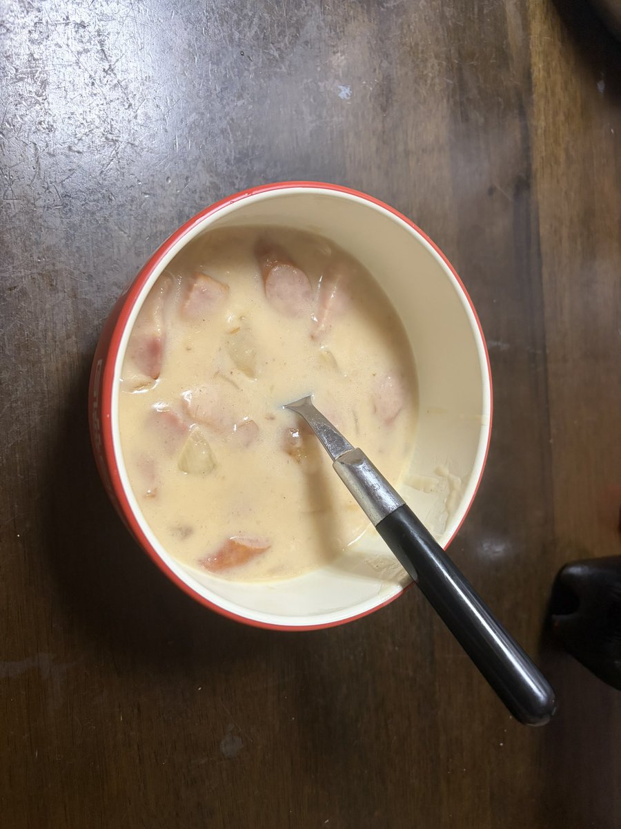 lovebear_0643's tweet photo. ノリで作ったテキトーシチュー
案外美味いもんだな
流石市販のルー https://t.co/fk2jEQCcXH