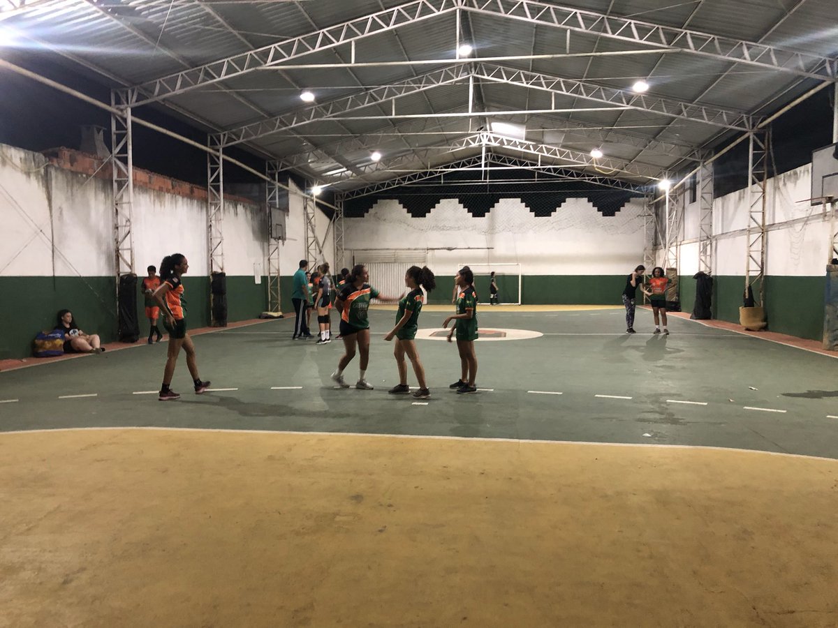 seventhur's tweet photo. meio que até a quadra de buriti era melhor que isso https://t.co/WdK2pa9XNw