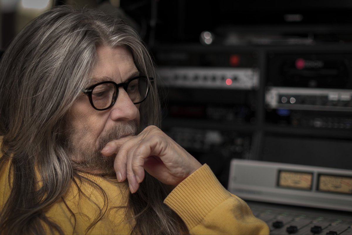 e_bloor's tweet photo. Rest well, David Marsden, legendary CKEY personality as #DaveMickie and the man behind #TheSpiritOfRadio at CFNY @the_edge. 
Herewith some words from @alancross: 
https://t.co/Z69rdFysNR https://t.co/lr5RVnSO75