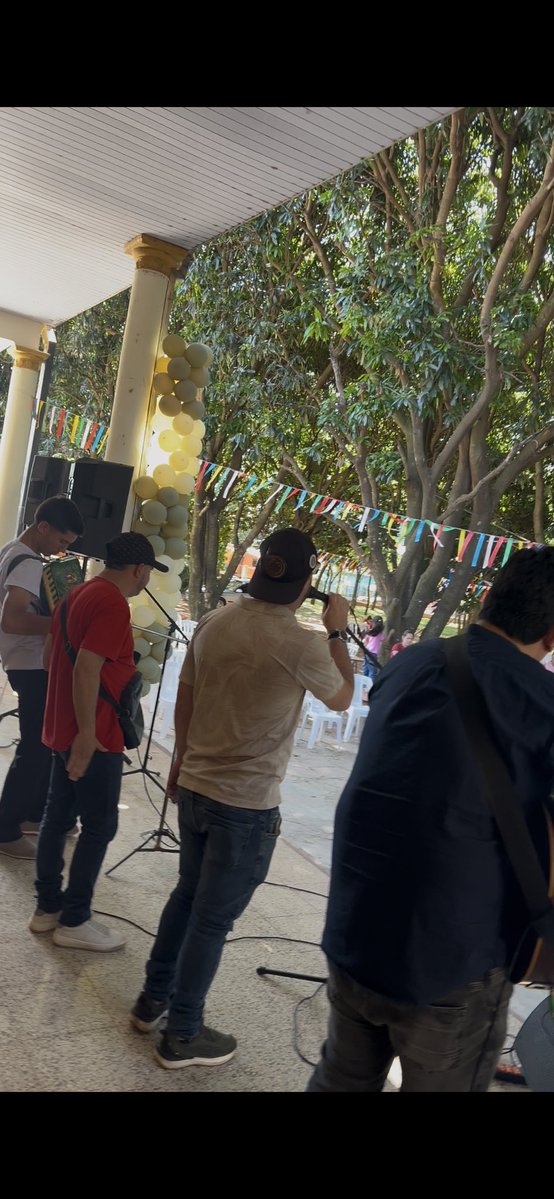 djnelsonrios's tweet photo. 1er. Evento: Amplificación para el Kermese de la Iglesia San Francisco 💒
2do. Evento: Amplificación para la ExpoFrutilla organizado por la Municipalidad de Caaguazú 🇳🇬

#DjNelsonRios
#Sonidoeiluminacion https://t.co/agNP3Ome7E