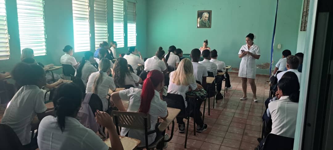 UcmMedicina's tweet photo. Debate a nivel de BG del documento sobre  las transformaciones economicas y sociales. Municipio Los Palacios 
#UCMPinar https://t.co/SxW17zmRIL