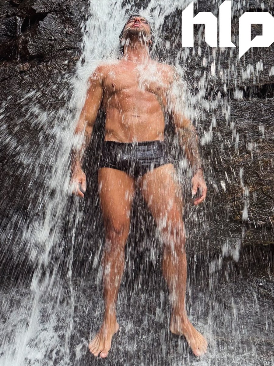 homensdelinguap's tweet photo. Bora lavar a alma e reenergizar na cachoeira com o GORGEOUS @JesusLuz1 Jesus Luz?! Com uma companhia dessas, a energia vai lá no alto, né? Quem aí também tá precisando de um banho de cachoeira urgente?🔥🔥
#jesusluz #photography
#cachoeira #vibepositiva
#homensdelinguaportuguesa https://t.co/Kunr8abYai