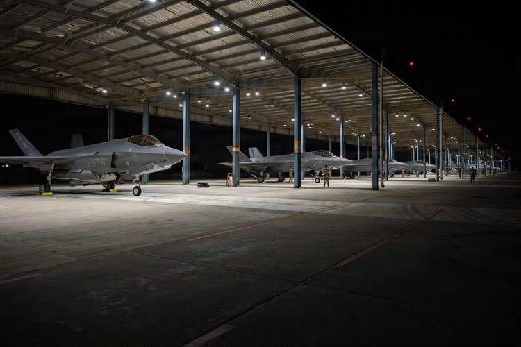 sidhant's tweet photo. US F35s in Rajasthan, India for Tarang Shakti exercises. https://t.co/iUnSnRMFxX