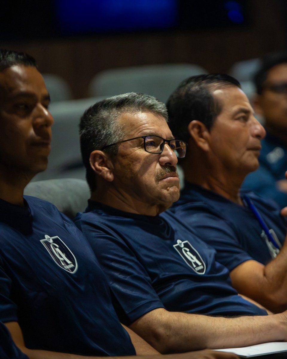 FEFecuador's tweet photo. La Comisión de Árbitros de la FEF desarrolla el Curso FIFA RAP para preparadores físicos de las Asociaciones Provinciales de Árbitros, fortaleciendo sus conocimientos y herramientas para la formación y preparación arbitral.

🗓️ Del 28 al 30 de septiembre. https://t.co/7vmb5xHga2