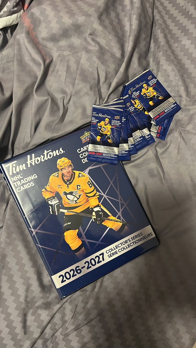 FutureOfTeal's tweet photo. Bought my first hockey cards ever today I am so excited!!! https://t.co/G1xt0asdgJ
