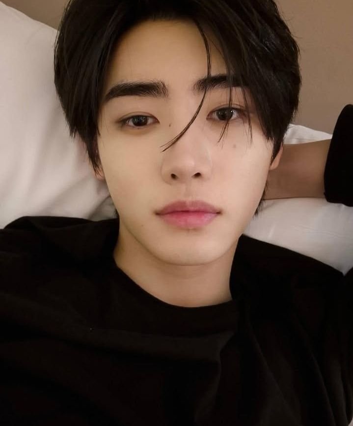 hoonance's tweet photo. Sunghoon's eyebrows discovered the word 'PERFECT' 
#박성훈 #엔하이펜 #SUNGHOON https://t.co/oaiRjifJZu