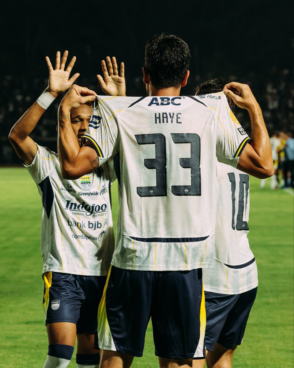 inipandaaaaa's tweet photo. Stay strong, we will always be with you. https://t.co/MWqIk3ZvuD