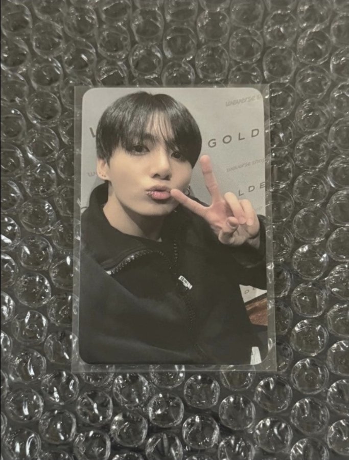 _vilment's tweet photo. ٬ ! repasse / seven cegs 

jungkook golden korea soundwave r2 ld 

| R$180,00 (para mim) + fretes e taxa para gom (@sevencegs)
| caixa MERCARI #2 (fechada)
| posso negociar prazo https://t.co/hTFX58tQE5