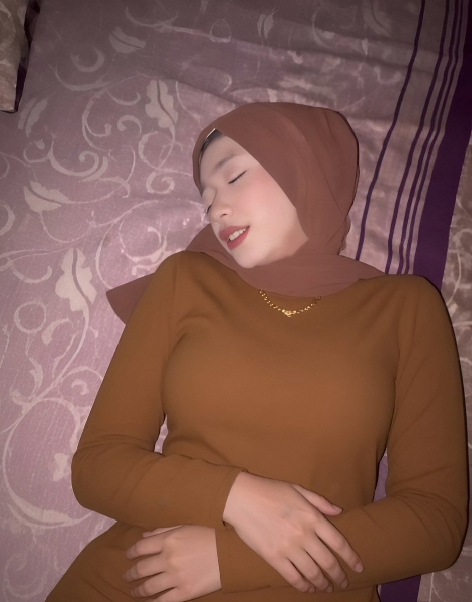 soullxre's tweet photo. ga lepas hijab
https://t.co/dC6Lufh59X https://t.co/dRQvBCURhQ