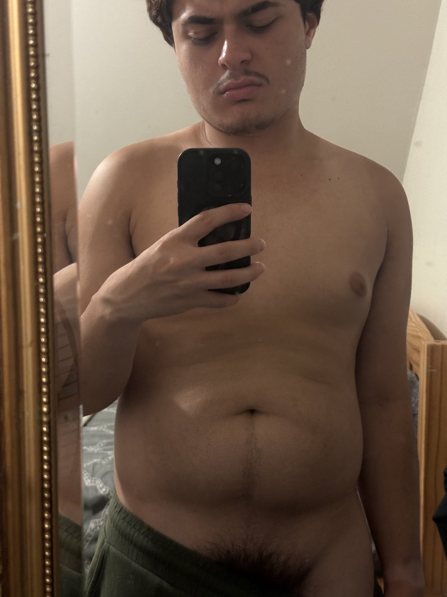 jrsfp's tweet photo. hair or no hair ? #bear https://t.co/xJpop4Kcjx