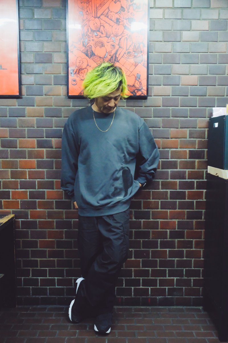 LUNKHEAD_offici's tweet photo. 【NEW GOODS!!】
今週末から始まる27周年ツアーシーズン3グッズです！
初日10/4(日)横浜BuzzFront待ってます！

🐕みかんちゃんスウェット
👕まるさんかくしかくロンT
🔳マグネットセット
💍マーブルラバーバンド
💳メンバー手書きセットリストポストカード

https://t.co/ndzxTJdllM

#LUNKHEAD https://t.co/O3W8HuZhQd