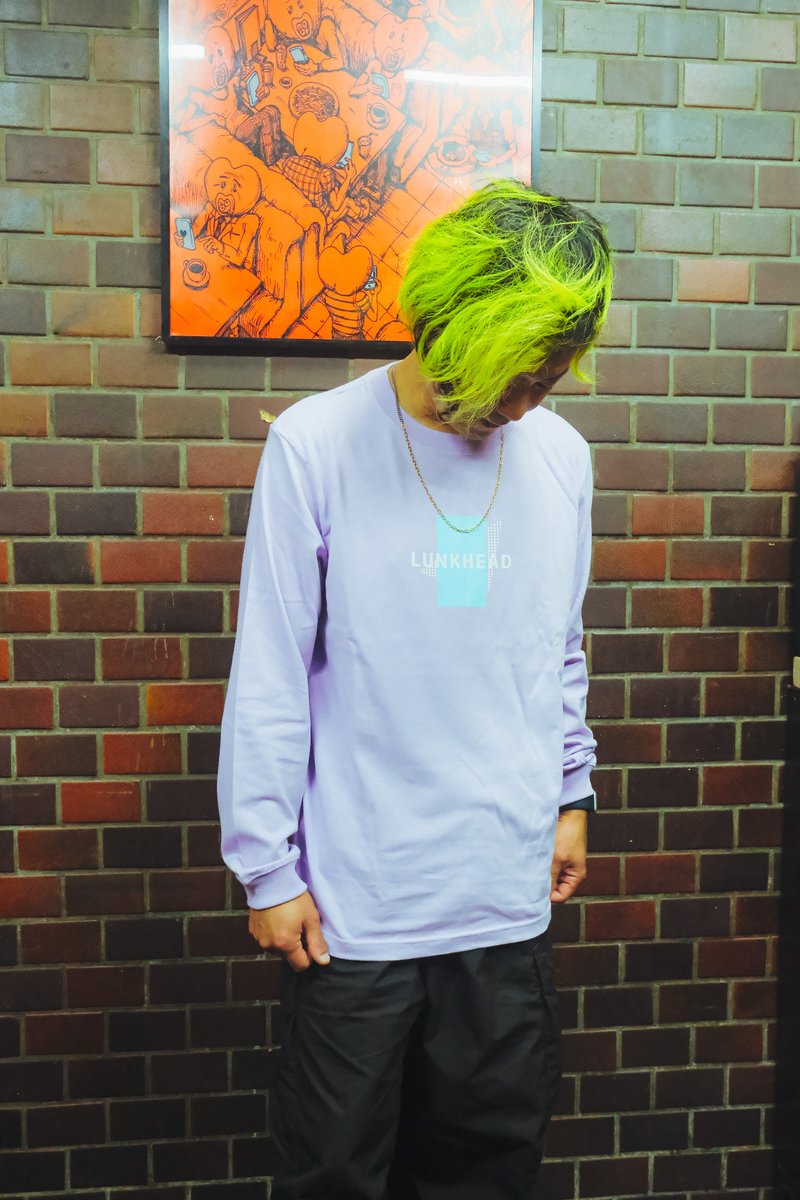 LUNKHEAD_offici's tweet photo. 【NEW GOODS!!】
今週末から始まる27周年ツアーシーズン3グッズです！
初日10/4(日)横浜BuzzFront待ってます！

🐕みかんちゃんスウェット
👕まるさんかくしかくロンT
🔳マグネットセット
💍マーブルラバーバンド
💳メンバー手書きセットリストポストカード

https://t.co/ndzxTJdllM

#LUNKHEAD https://t.co/O3W8HuZhQd