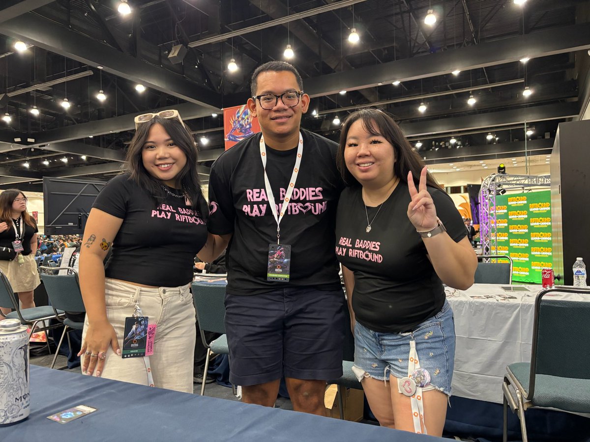 meowmahx's tweet photo. @theaveragecapy @zerodmg THE ARIZONA GANG!! was so cool having everyone here

@CGreig2 was playing his last game and didn’t make the photo 😭 just know that we mentioned you the whole time

(if i didn’t tag u it’s bc i don’t have u on here yet LOL) https://t.co/g4Z4e1a5Br