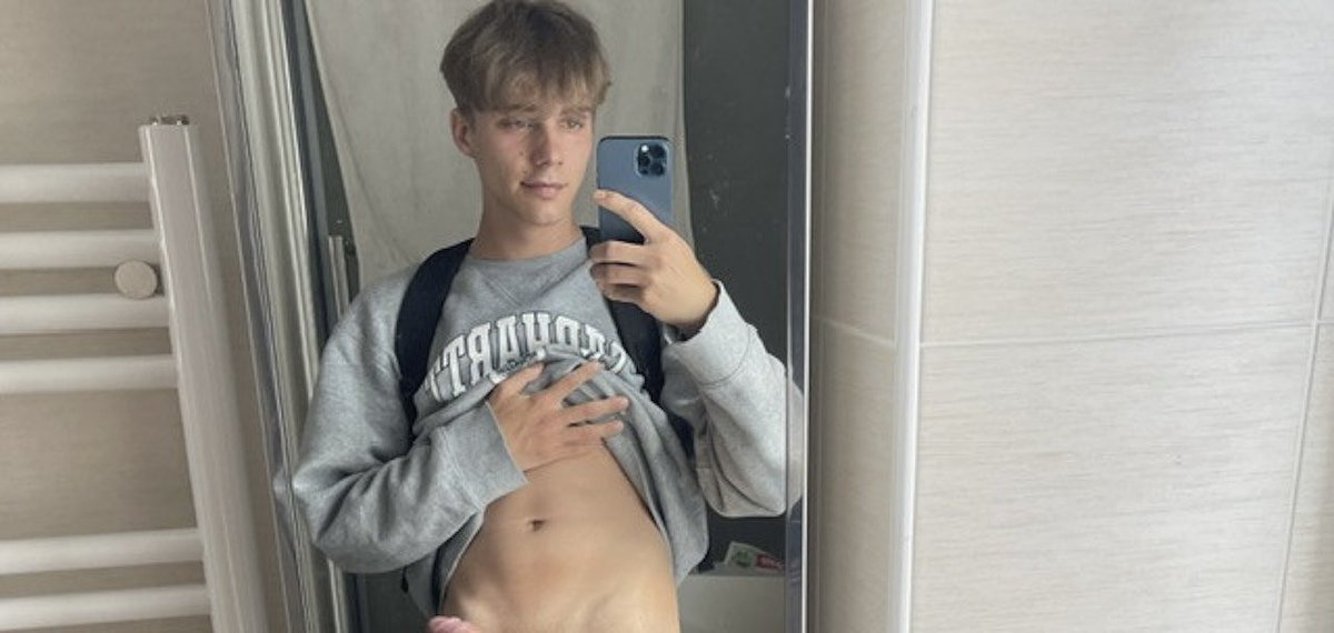 Tomtwink82's tweet photo. Hey everyone 😍 https://t.co/whqvvryNAL