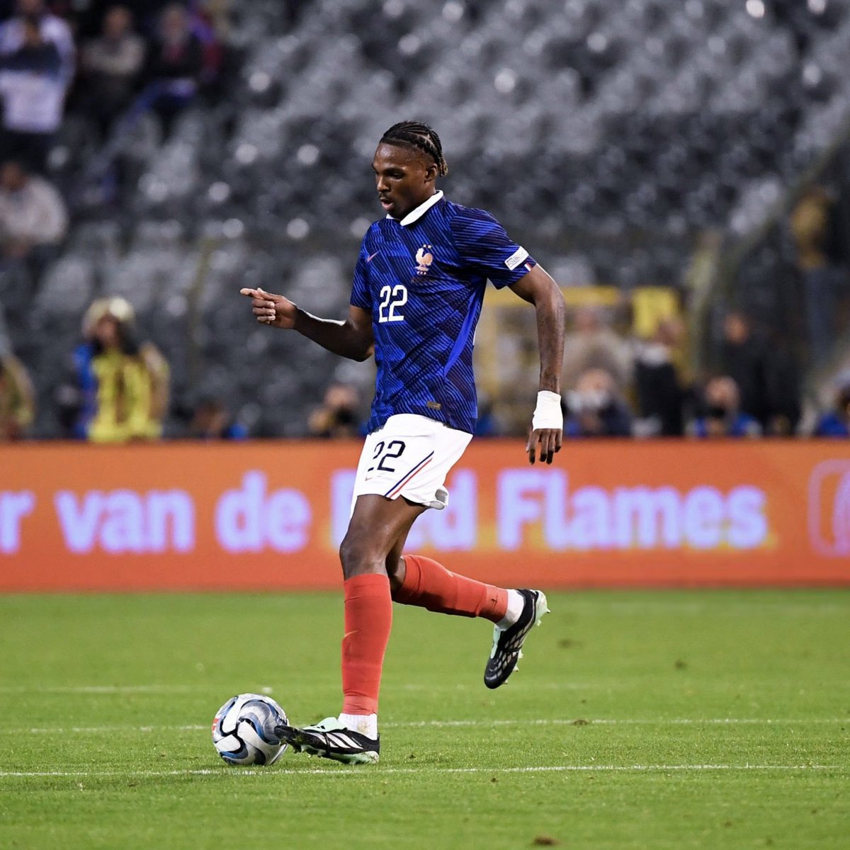 FabrizioRomano's tweet photo. ⭐️🇫🇷 Jeremy Jacquet: “I like how Zinedine Zidane is close to us as players, he’s very transparent and honest”.

“He’s NOT scared when it’s time to play the young players, at all”. https://t.co/KoCrDzkzZc