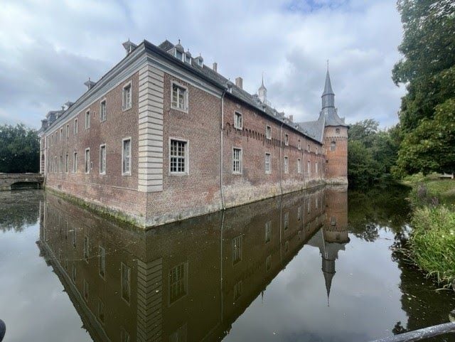 LydiaCLee's tweet photo. Schloss Wissen https://t.co/YXol2xuTMx #Germany #Weeze #LowerRhine #ThruMyLens https://t.co/Xd4xSDwDO1