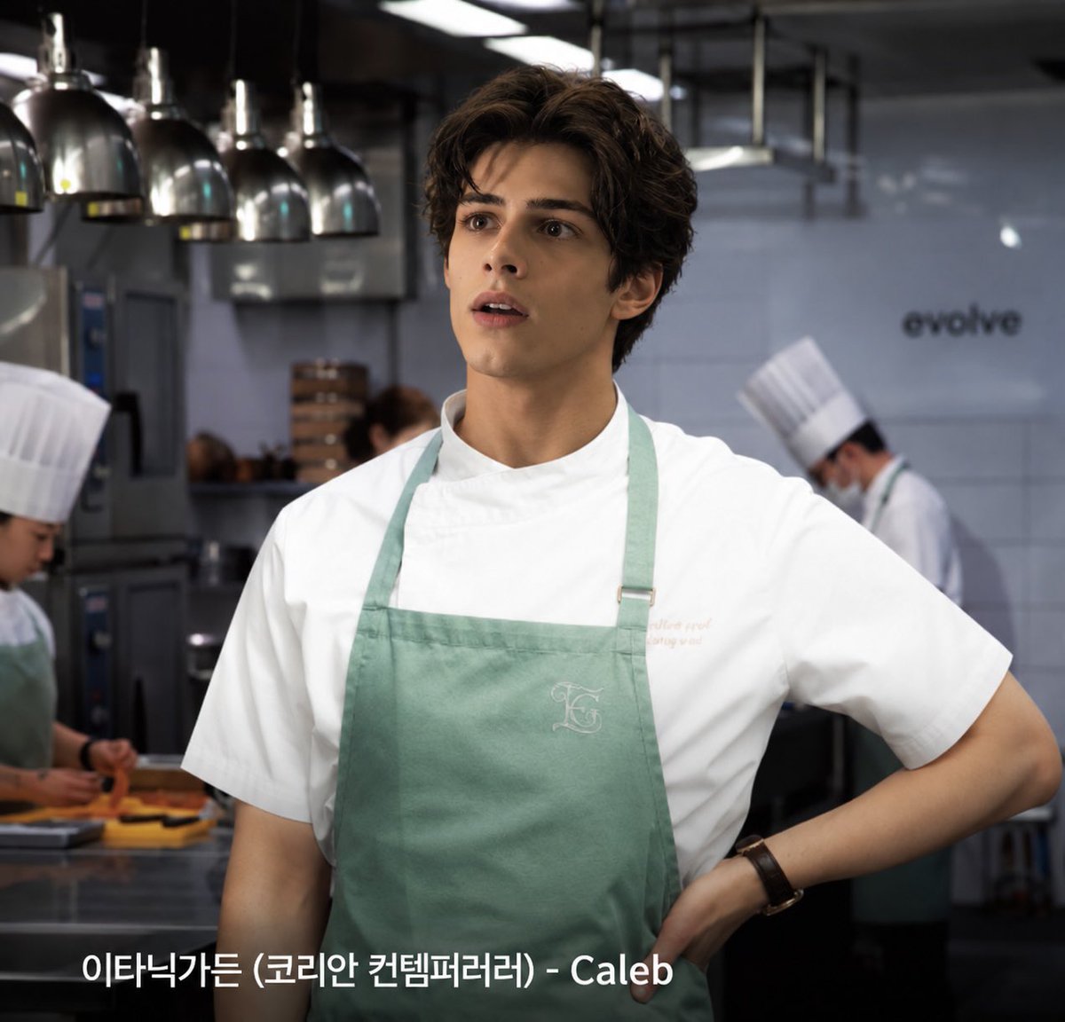 Reneresso's tweet photo. 요리로 영원히 고통받는  arian을 위해 요리배우는 #caleb
Lifelong devotion https://t.co/LqlF8SJlgs