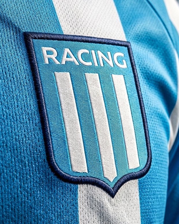 Comu_Racing's tweet photo. POR SOBRE TODOS. https://t.co/nED5FyfnYp