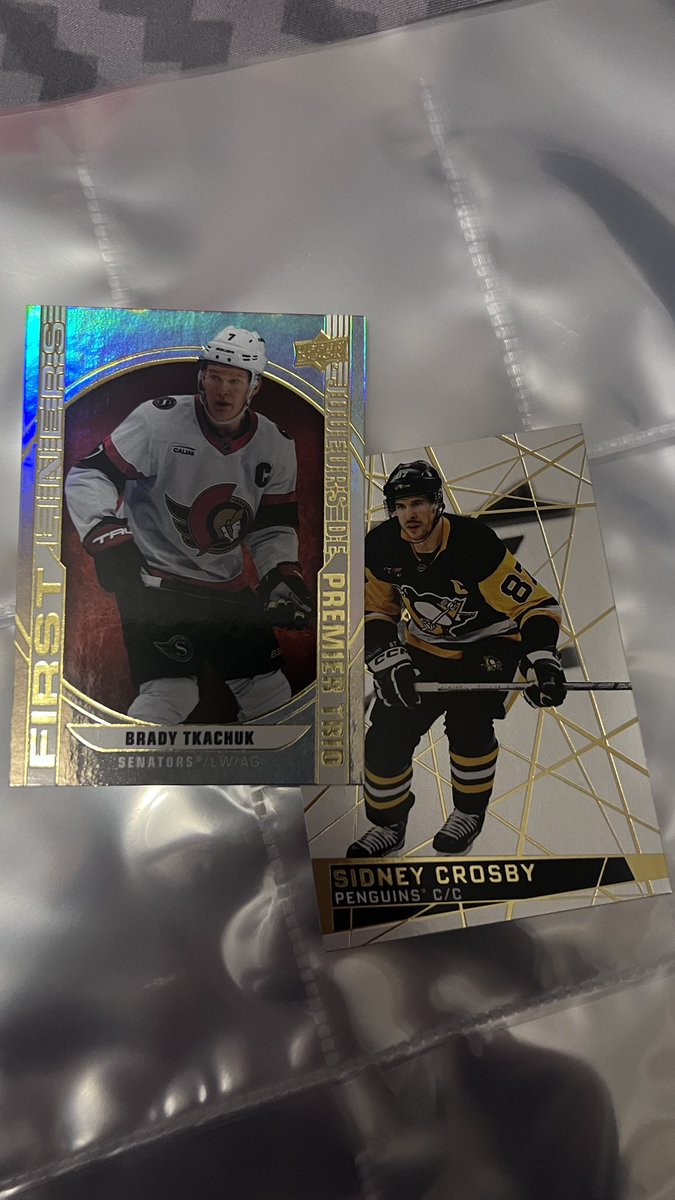 FutureOfTeal's tweet photo. It feels illegal getting these two in the same pack https://t.co/4vL6kTB0GZ