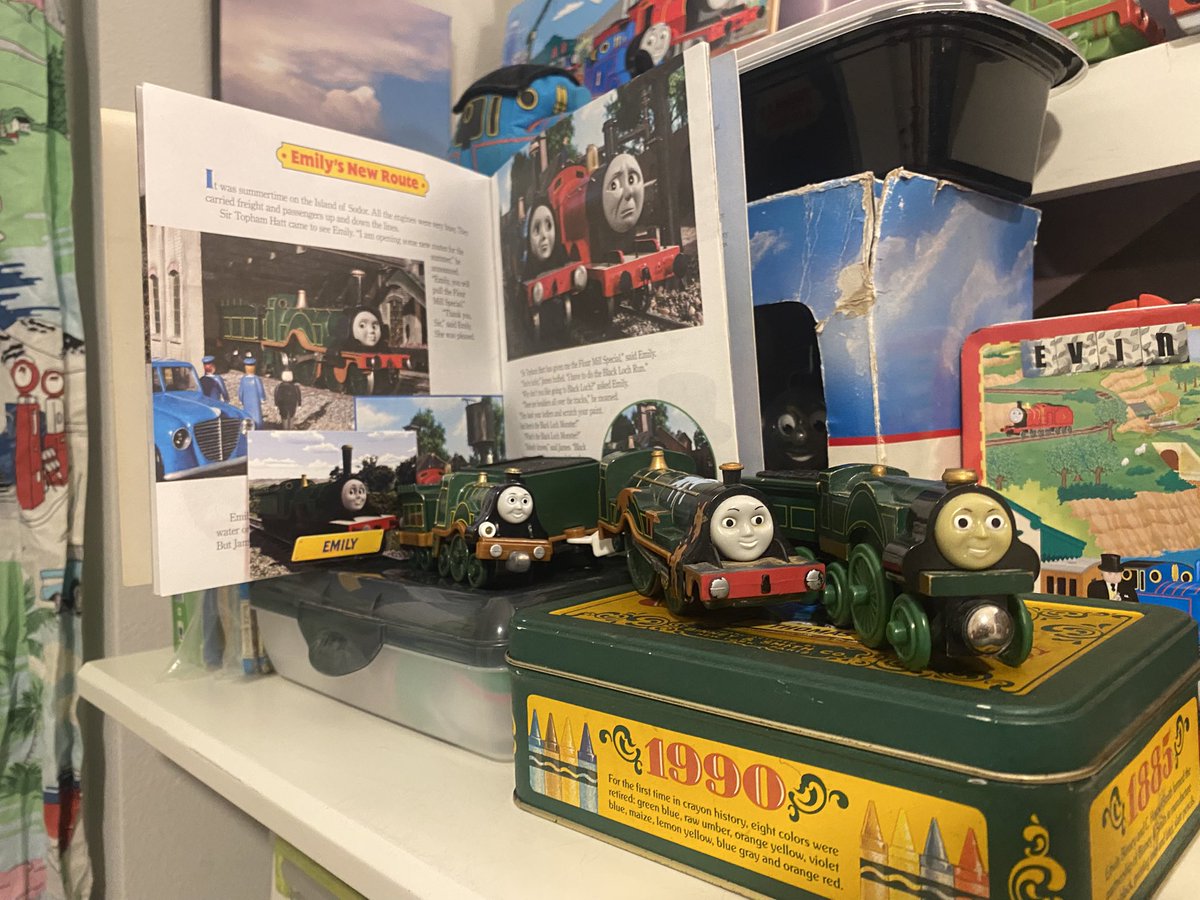 DevinTTTE's tweet photo. Emily the Stirling Engine GALORE 💚 #emilythestirlingengine #thomasthetankengine #thomaswoodenrailway #thomasandfriends #thomasfan https://t.co/PffGJjhxug
