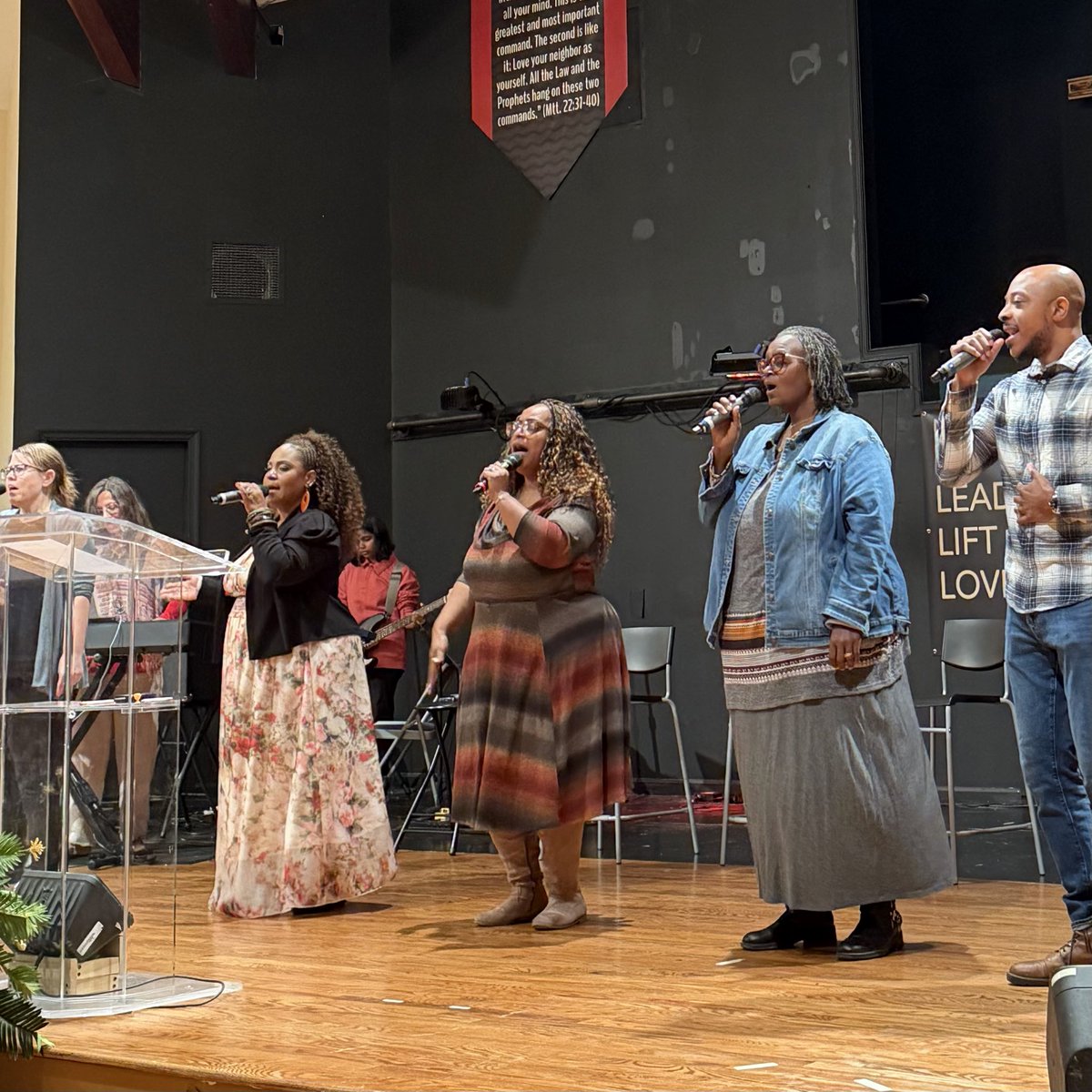 NWBCMaryland's tweet photo. !SUNDAY REPLAY!
Pastor Kareem began a series in Genesis, reminding us that there is no better way than to wait on the Lord.
We recapped our Reisterstown Festival outreach and announced the Thailand Missions for 2027!
https://t.co/VSwM7JW81g
#nwbcmd #missionsmoment https://t.co/kAYvlT0OtX